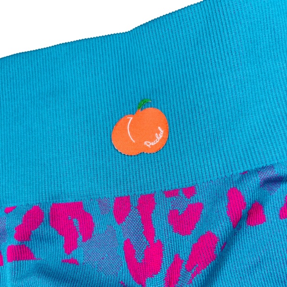 Peached by Nellie Activewear Set - Picture 12 of 12